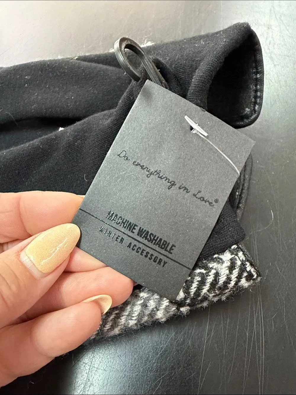 Do everything in love Plaid Wool Blend Gloves in Black, Gray, Cream